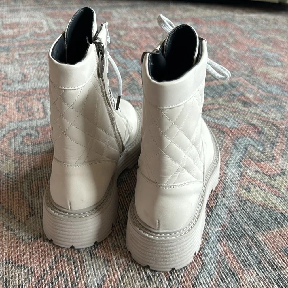 La Canadienne Yasmine Platform Waterproof Combat Boot